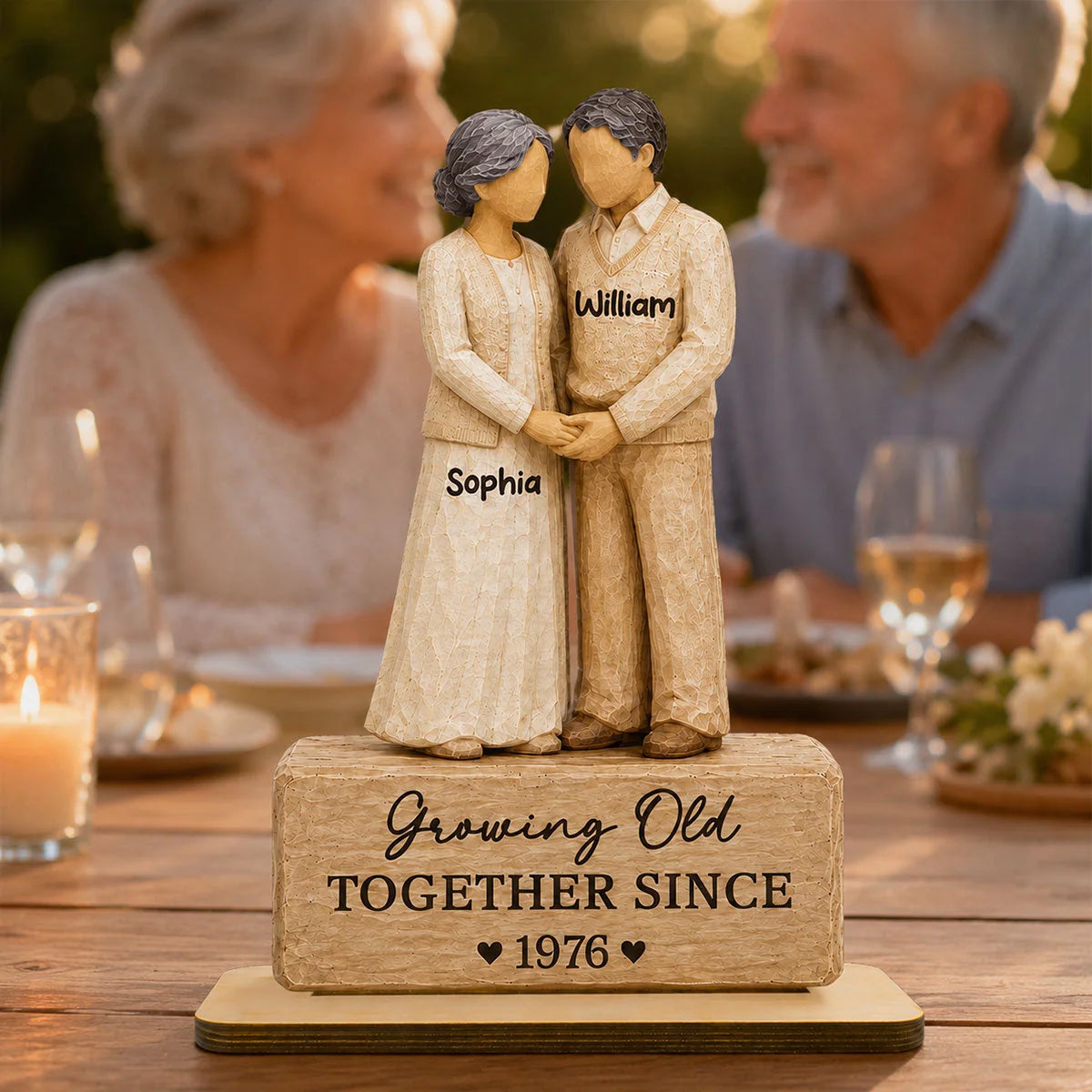 Custom Old Couple Wooden Plaque - Personalized Names Holding Hands Romantic Anniversary Gift